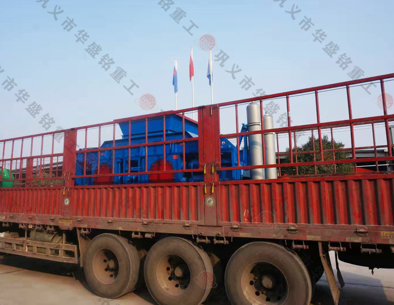 云鼎_云鼎（中国）
液压对辊制砂机发往云南